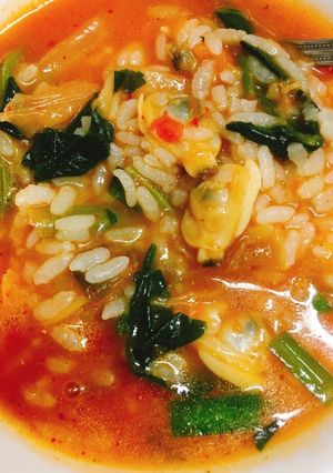 トマト煮の残りソースで韓国風雑炊-レシピのメイン写真