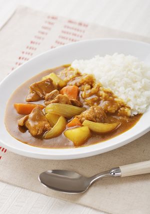 リンゴジャムで♪お肉ごろごろ甘口カレー-レシピのメイン写真