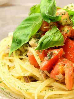 簡単アレンジ◎トマトとサバ缶の冷製パスタ-レシピのメイン写真