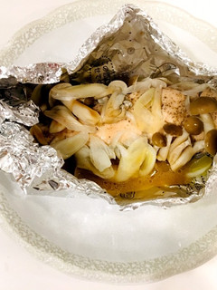 簡単おいしい!鮭のホイル焼き〜醤油バター-レシピのメイン写真