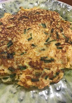 余った塩焼きそばで☆おつまみオムレツ-レシピのメイン写真