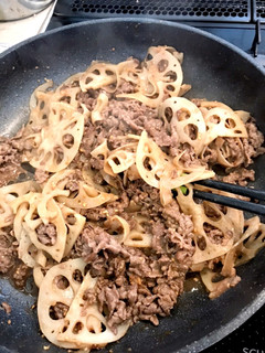 レンコン牛肉胡麻味噌炒め-レシピのメイン写真