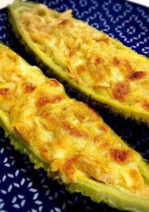 ツナカレーのゴーヤボート-レシピのメイン写真