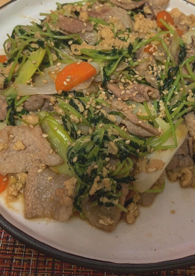 豆苗と豚肉の炒め物-レシピのメイン写真