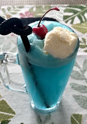 青いクリームソーダ-レシピのメイン写真
