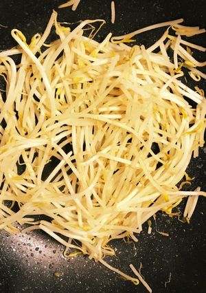 簡単☆美味しい♪もやしの牛脂炒め-レシピのメイン写真