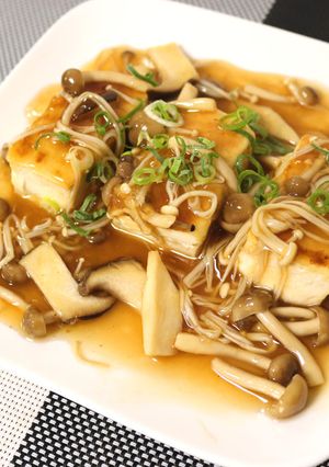 簡単おかず！きのこあんかけ♪豆腐ステーキ-レシピのメイン写真