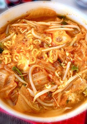 韓国料理✩辛ラーメン【アレンジ】-レシピのメイン写真
