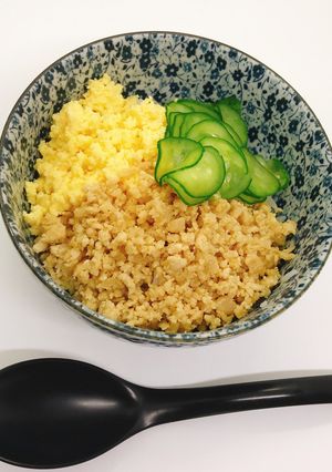 【病院】三色丼【給食】-レシピのメイン写真