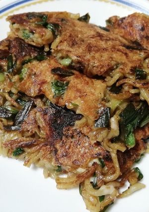 余った焼きそば麺でパリパリ焼き-レシピのメイン写真
