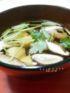 玉子豆腐のお吸い物 ~椎茸の香り~-レシピのメイン写真