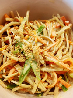 彼氏飯シリーズ★軽く炒めて★ゴボウサラダ-レシピのメイン写真