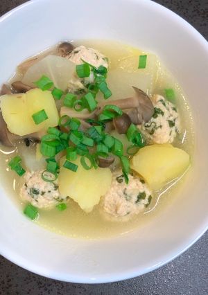 鶏の茹で汁で★つみれと野菜たっぷりスープ-レシピのメイン写真