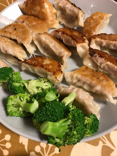 簡単餃子と同時に時短でお弁当用に肉団子!-レシピのメイン写真