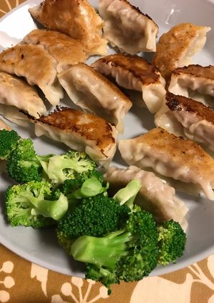 簡単餃子と同時に時短でお弁当用に肉団子！-レシピのメイン写真