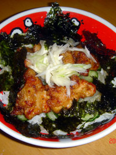 いつもの唐揚げもこれで美味しい丼に-レシピのメイン写真