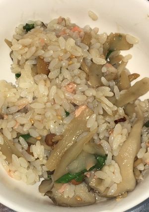 鮭と茸の大葉のかやく御飯-レシピのメイン写真
