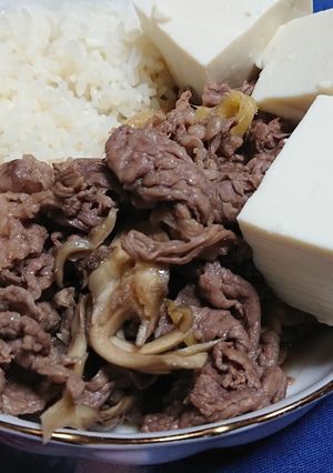 牛肩ロースのしぐれ煮すき焼き風丼-レシピのメイン写真