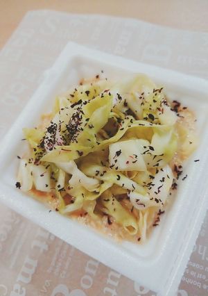 ダイエットに＊ゆかり酢キャベツ乗せ酢納豆-レシピのメイン写真