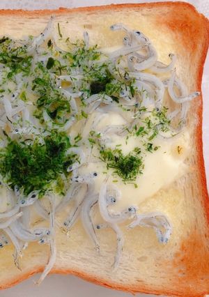 チーズしらすトースト-レシピのメイン写真