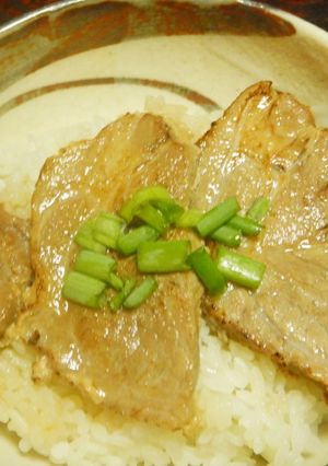 超簡単！あぶりチャーシュー丼、肴にもなる-レシピのメイン写真