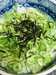 たっぷりネギ&しらすのシンプルお粥-レシピのメイン写真