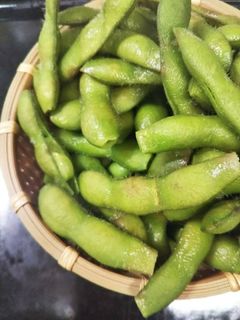 簡単少量の水とフライパンで蒸し茹☆枝豆☆-レシピのメイン写真