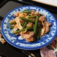 簡単夕食!豚肉とイカオイスターソース炒め
