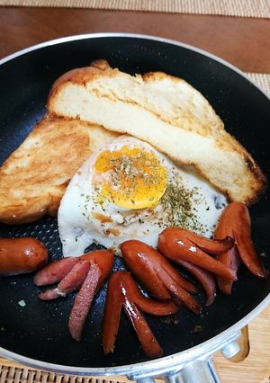 斬新！フライパンでモーニング(^-^)-レシピのメイン写真