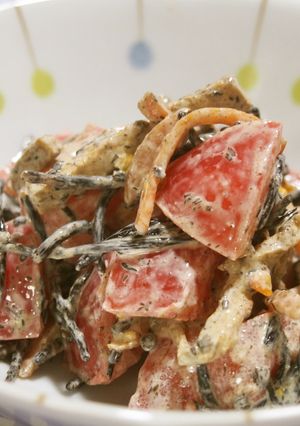 ひじきの煮物とトマトマヨネーズサラダ♪-レシピのメイン写真