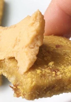 ビーガン＊チーズ風味アーモンドクラッカー-レシピのメイン写真