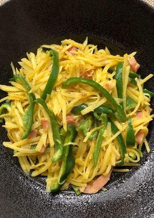 じゃがいもとピーマンのカレーマヨ炒め-レシピのメイン写真