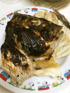 レンジ解凍さらに流水解凍した鯛の兜焼き-レシピのメイン写真