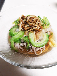 ゴーヤとなめたけのおろし蕎麦-レシピのメイン写真