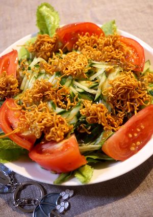 再現！ザクザク食感のチキンラーメンサラダ-レシピのメイン写真