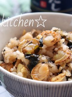 ホタテとわかめの炊き込みご飯-レシピのメイン写真