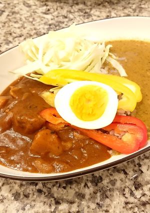 野菜の王様モロヘイヤどっさり！２色カレー-レシピのメイン写真