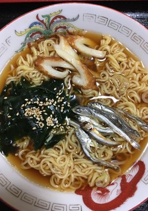 グルメサイコパス流煮干出汁で即席ラーメン-レシピのメイン写真