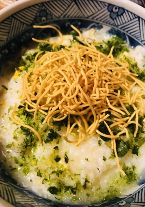 お粥の冒険●キノコのおかゆにサラダ麵-レシピのメイン写真