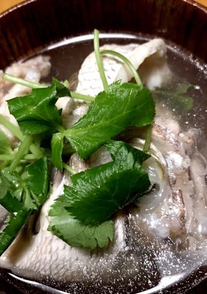 鯛のアラのお吸い物<左利きの方の捌き方>-レシピのメイン写真