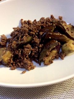 茄子食べよ!ナスと挽肉の甘辛味噌炒め-レシピのメイン写真