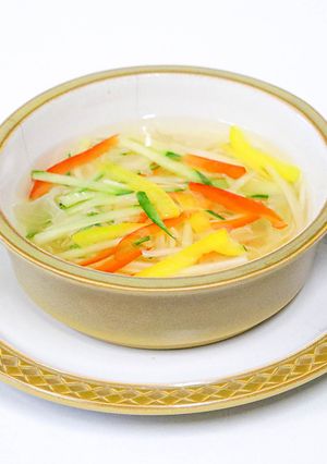 ジュリエンヌ(せん切り野菜)スープ-レシピのメイン写真