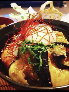 茄子と豚肉の照りたま丼-レシピのメイン写真