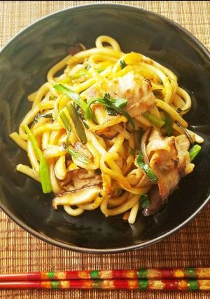 豚バラとニラのサムジャン焼きうどん-レシピのメイン写真