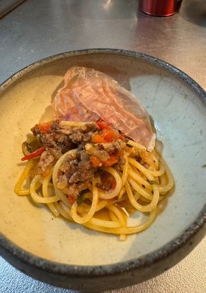 バジル香るお肉とトマトのパスタ-レシピのメイン写真