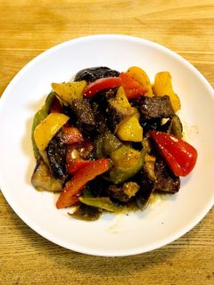 サイコロステーキと彩り野菜の甘酢炒め-レシピのメイン写真