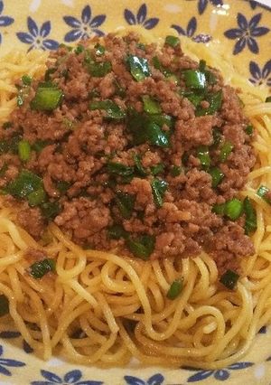 子供も大好き！ひき肉とニラの簡単まぜそば-レシピのメイン写真
