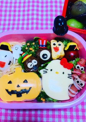 ハロウィンキティちゃん弁当 パン キティ-レシピのメイン写真