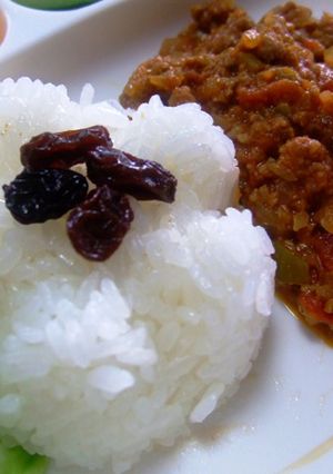 ペットボトルで　花型ライス 　　弁当にも-レシピのメイン写真