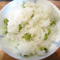 豆ごはん 基本からアレンジまで！思わずつくりたくなる「豆ご飯 炊飯器